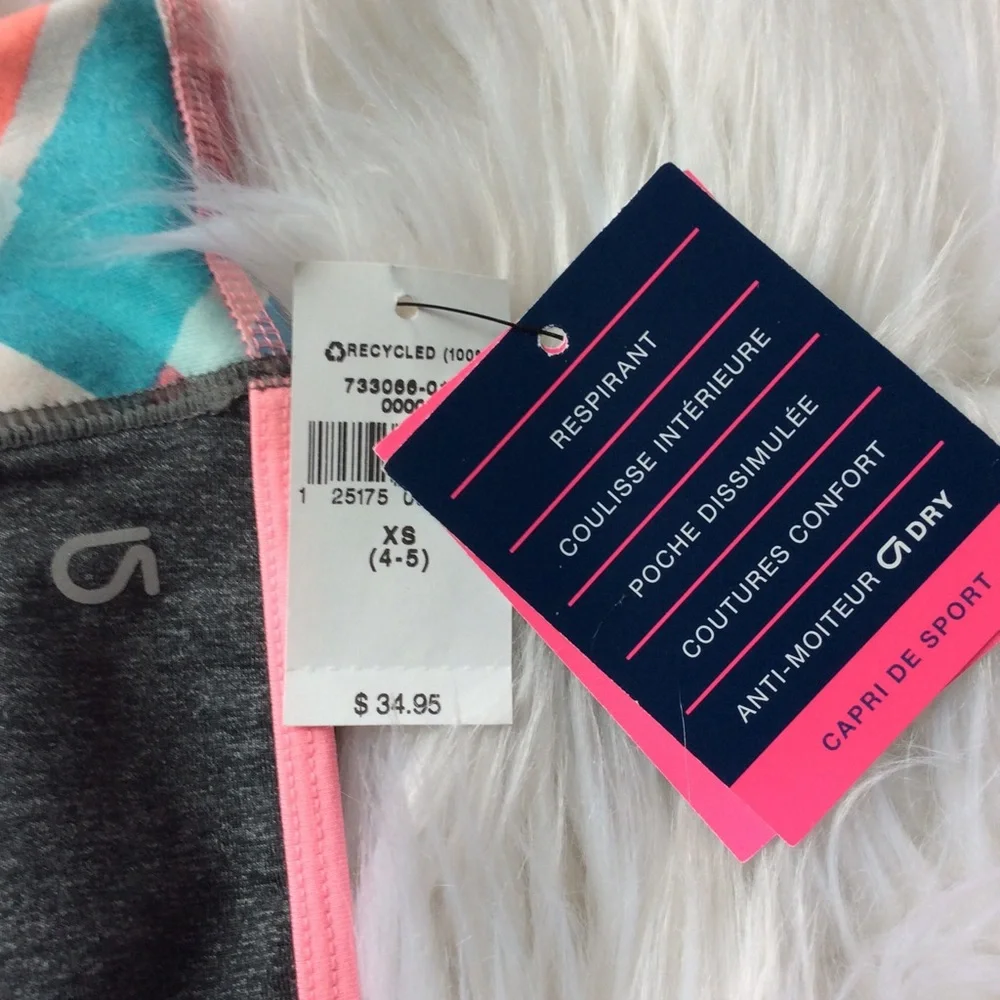 NWT GAPFIT Sport Capri Leggings